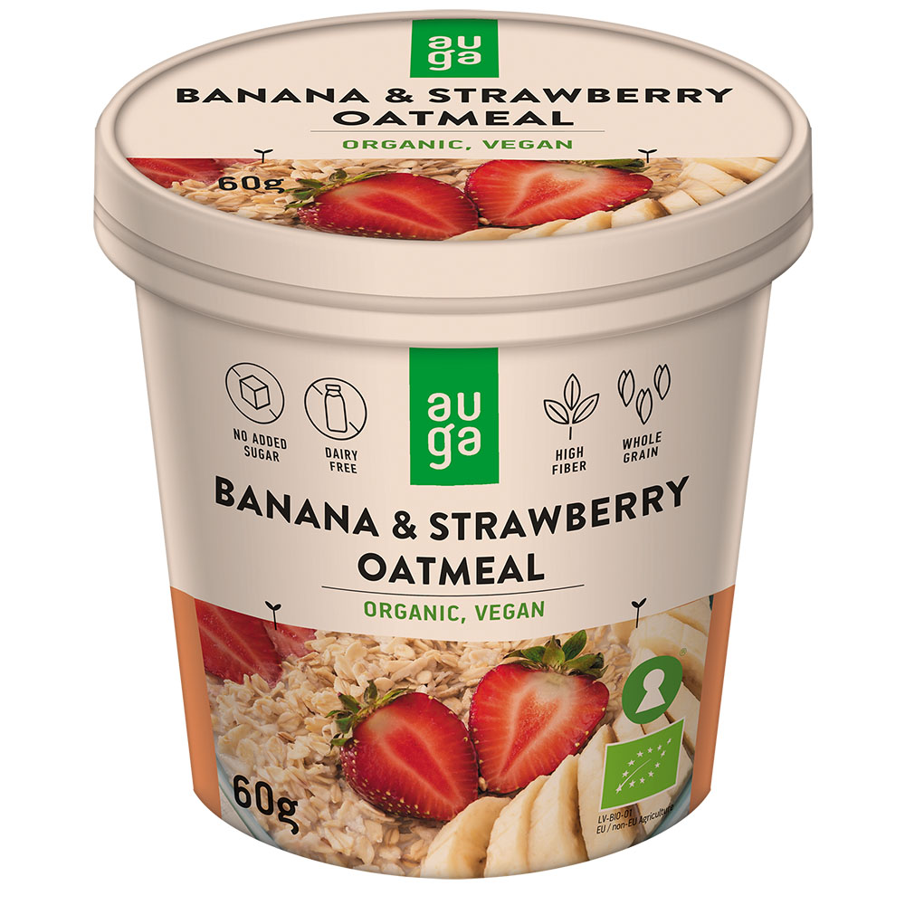 organic-oatmeal-porridge-with-banana-and-strawberries